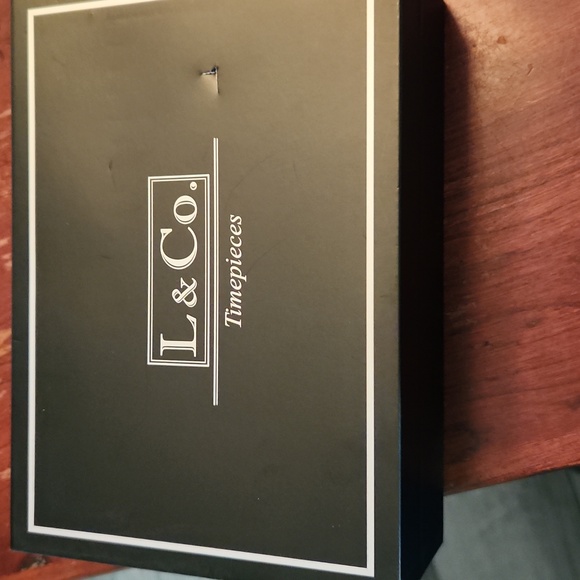 NWT L&Co Men's Stainless Steel watch, wallet, and refillable pen gift set - Picture 8 of 8